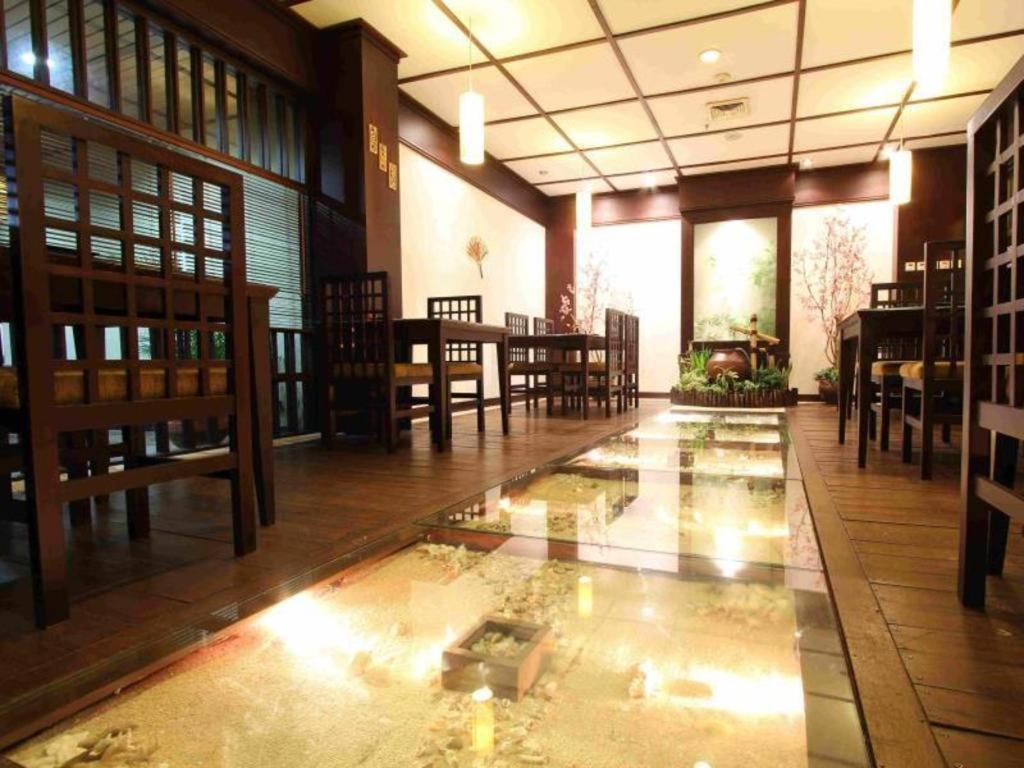 Regent'S Park Hotel Маланг Экстерьер фото