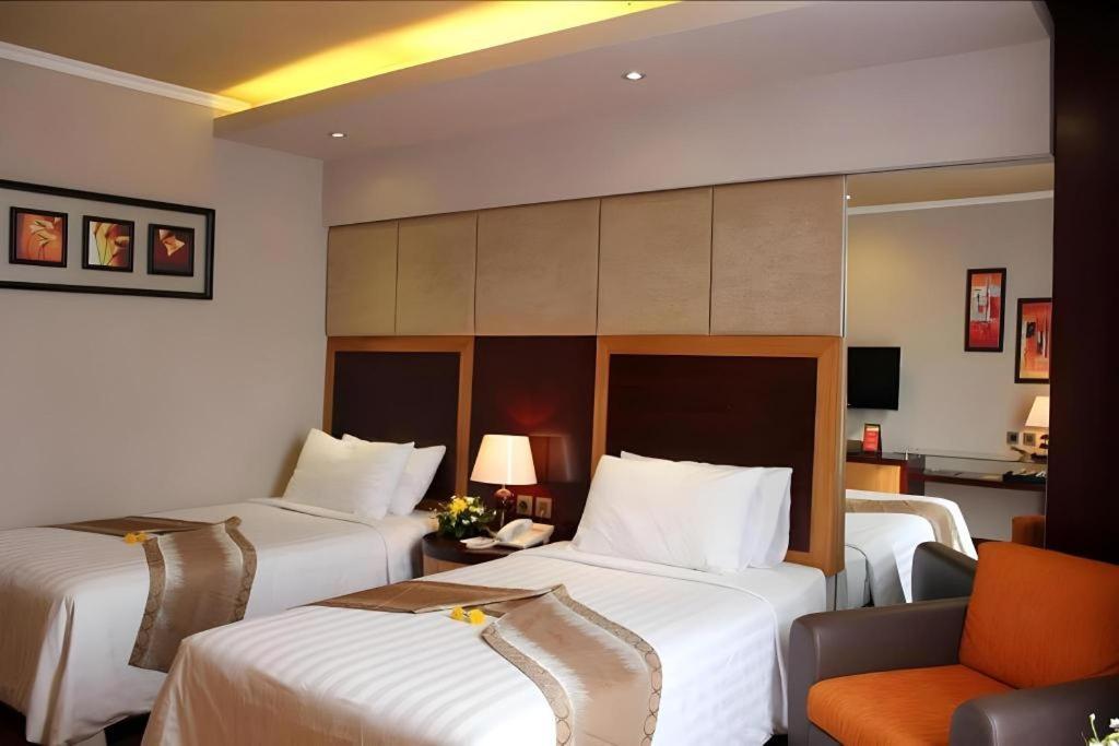 Regent'S Park Hotel Маланг Экстерьер фото