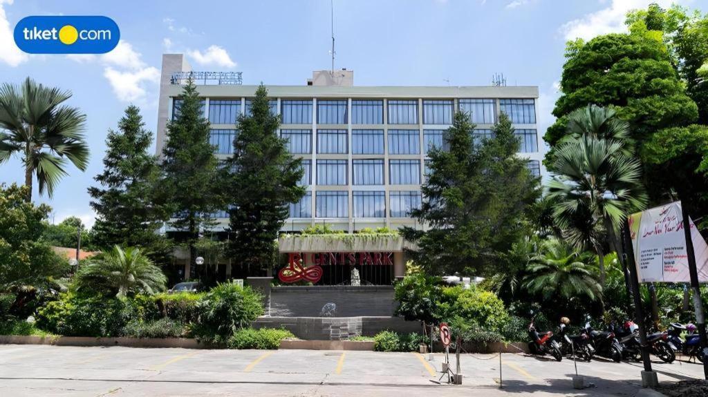 Regent'S Park Hotel Маланг Экстерьер фото