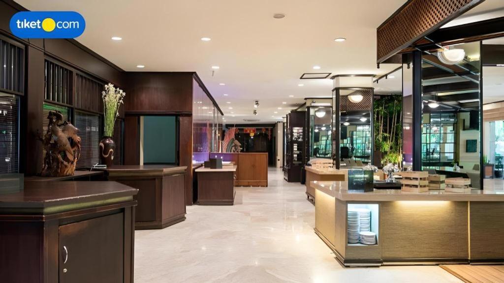 Regent'S Park Hotel Маланг Экстерьер фото