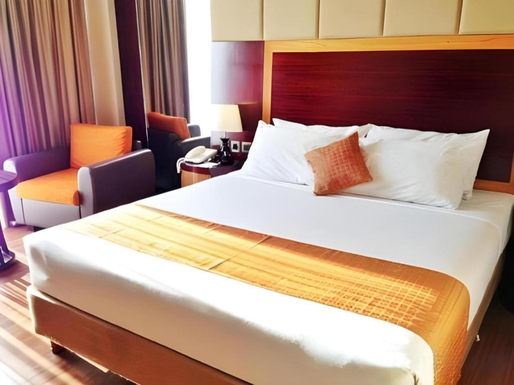 Regent'S Park Hotel Маланг Экстерьер фото